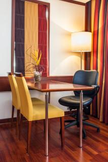 Holiday Inn Lisbon-Continental by IHG - Lisbon - 9
