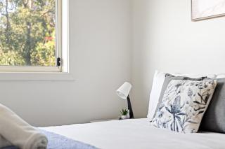 Serene Double Room in Panania - Close to Stations & Shops - Shared Bathroom - Panania - 4