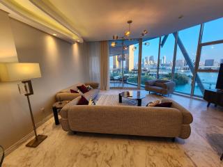 Iconic Stay Four Seasons View - Manama - 5