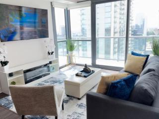 Skyline Luxe Penthouse, Top Floor, Balcony, Pool, Amazing View - Atlanta - 2