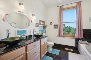 The Starlight Tower Ocean Breeze Suite apartment hotel - Fort Atkinson - 1