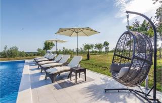 Gorgeous Home In Cubani With Wifi - Crnibek - 1