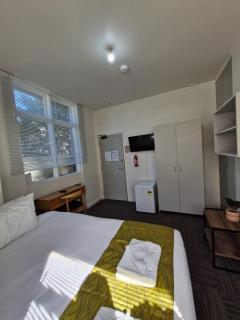 140 Ghuznee Hostel - 7