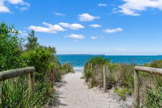 Collingwood - 4BR modern beachfront holiday home - Vincentia - 9