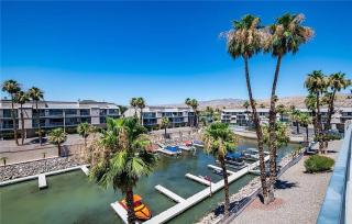 Relaxation on the Colorado River - 1