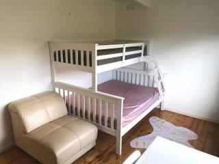 Rye Holiday Getaway BYO Linen and Towels 750m walk to Beach - Rye - 4