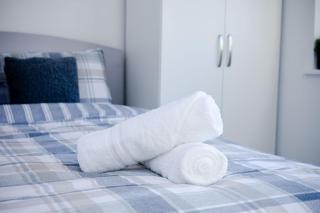 Hope Deluxe King Bedroom Manchester - Middleton - 1