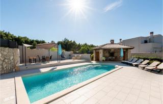 2 Bedroom Cozy Home In Vlasici - Krsan - 3