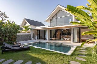 Villa Mahoni by Optimum Bali Villas - Kerobokan - 2