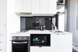 Elevated Living - Stylish 1 Bed with Gym - Melbourne - 5