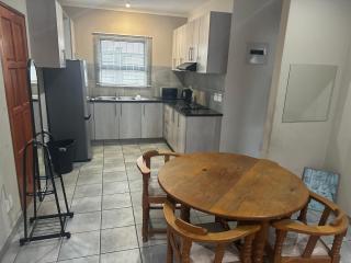 Ikhaya guesthouse2 - Pietermaritzburg - 1