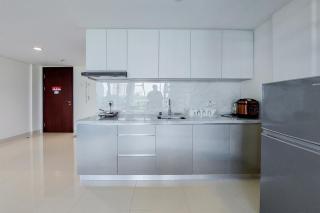 Nice and Fancy Studio Loft at Brooklyn Alam Sutera Apartment By Travelio - 1