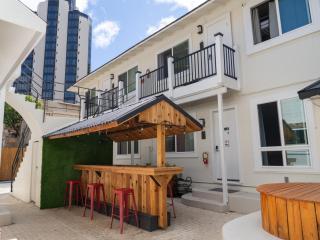 ALOH Seaside Women's Hostel - Honolulu - 3