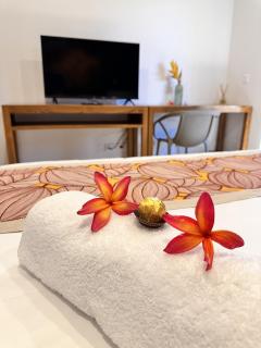 Ononui Lodge Airport, Ocean-View, Private Bathroom and Balcony, Free WiFi and Parking, On-Site Car Rental - Faaa - 3