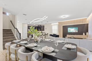 4561 Enchanted 9BD Kingdom Ideal for Large Groups - 9