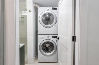 Vancouver Central Green Studio - 5