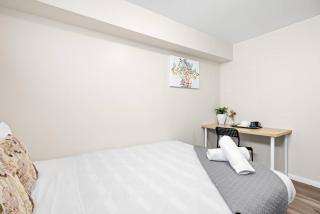 Relaxed Private Double Room in Carramar - Close to Station - Shared Bathroom - Sydney - 4