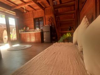 2 storey wooden house in the heart of Uluwatu - Uluwatu - 9