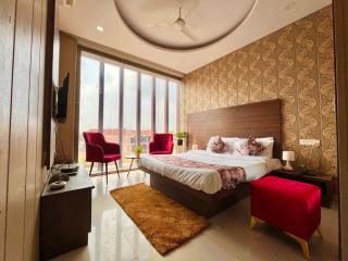 Hotel The Pearl Grand - Top Rated ! Most Awarded ! Parking ! Lift ! Luxury Rooms ! Best Selling - Chandīgarh - 0