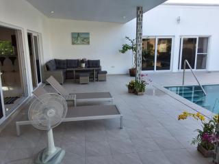 Exclusive Pool Villa Chaknork, Pattaya - Nong Prue - 3