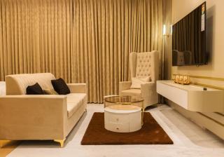 Luxurious Stay in LeelaResidency near airport and Manyata tech park - Bangalore - 9