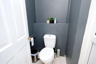 Glory Double Bedroom Manchester - Middleton - 8