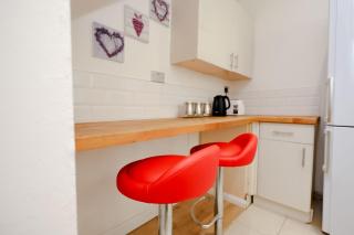 Glory Double Bedroom Manchester - Middleton - 5