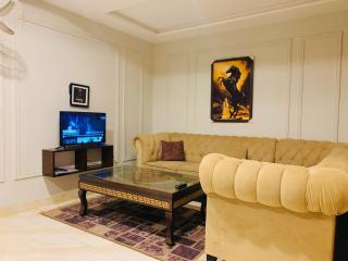 Apartment in Lahore Bahria town near Effiel tower - Rāmkot - 6