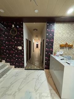 5 PETALS - Varanasi - 6