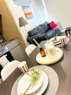 MT2506 - 1 BR huts nestled in the Docklands with Gym & Pool - Melbourne - 2