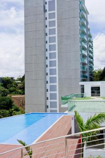 Charming Two Bedroom with River view - 9