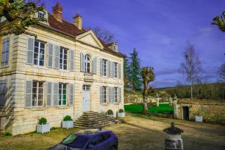 Gîte Château du Colombier - Piscine chauffée - Mailly-le-Château - 3