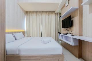 Simply Look and Comfort Studio Tree Park City BSD Apartment By Travelio - Tangerang - 7