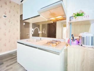 Homey and Cozy 1BR Apartment at Harvard Jatinangor By Travelio - 2
