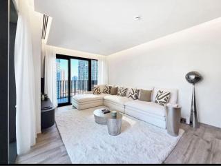 FIRST CLASS 1BR Charming City - Dubai - 2