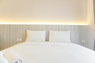 Good and Modern Studio at Sky House Alam Sutera Apartment By Travelio - 8