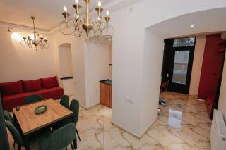 Condo in old Tbilisi - on Mtawminda - Tbilisi - 1