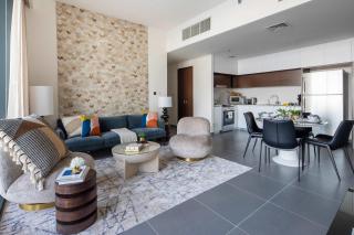 Frank Porter - Creek Edge Tower 1 - Dubai - 5