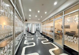 Higashi-Shinjuku 1010 - 2