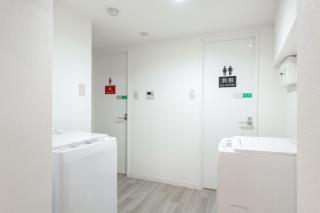 Higashi-Shinjuku 1010 - 6