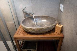 Freelife Guesthouse - 8