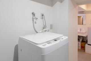 Higashi-Shinjuku 1005 - 3