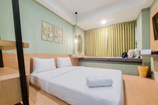 Good Deal and Homey Studio Collins Boulevard Apartment By Travelio - Tangerang - 0