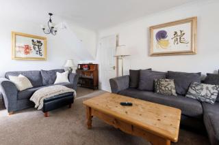 Spacious 4-Bed Seaside Retreat in Selsey - Selsey - 8
