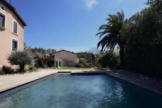 Le Clos Saint Jean, vue Cité, piscine et parking - 1