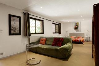 Le Clos Saint Jean, vue Cité, piscine et parking - 2