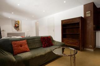 Le Clos Saint Jean, vue Cité, piscine et parking - 5