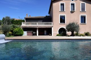 Le Clos Saint Jean, vue Cité, piscine et parking - 6