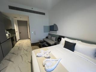 Contemporary Studio with Views of the Burj - Dubái - 3
