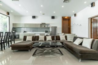 Villa Andre by VillaCarte - 9